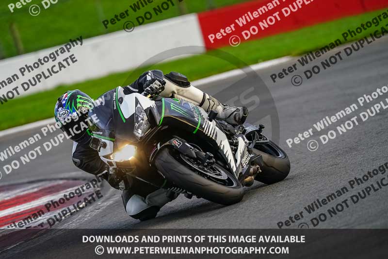 donington no limits trackday;donington park photographs;donington trackday photographs;no limits trackdays;peter wileman photography;trackday digital images;trackday photos